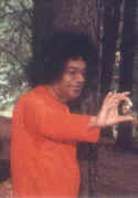 Baba_Miracle_20.jpg (12567 bytes)