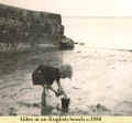 1950c_GilesBeach_1.jpg (98258 bytes)
